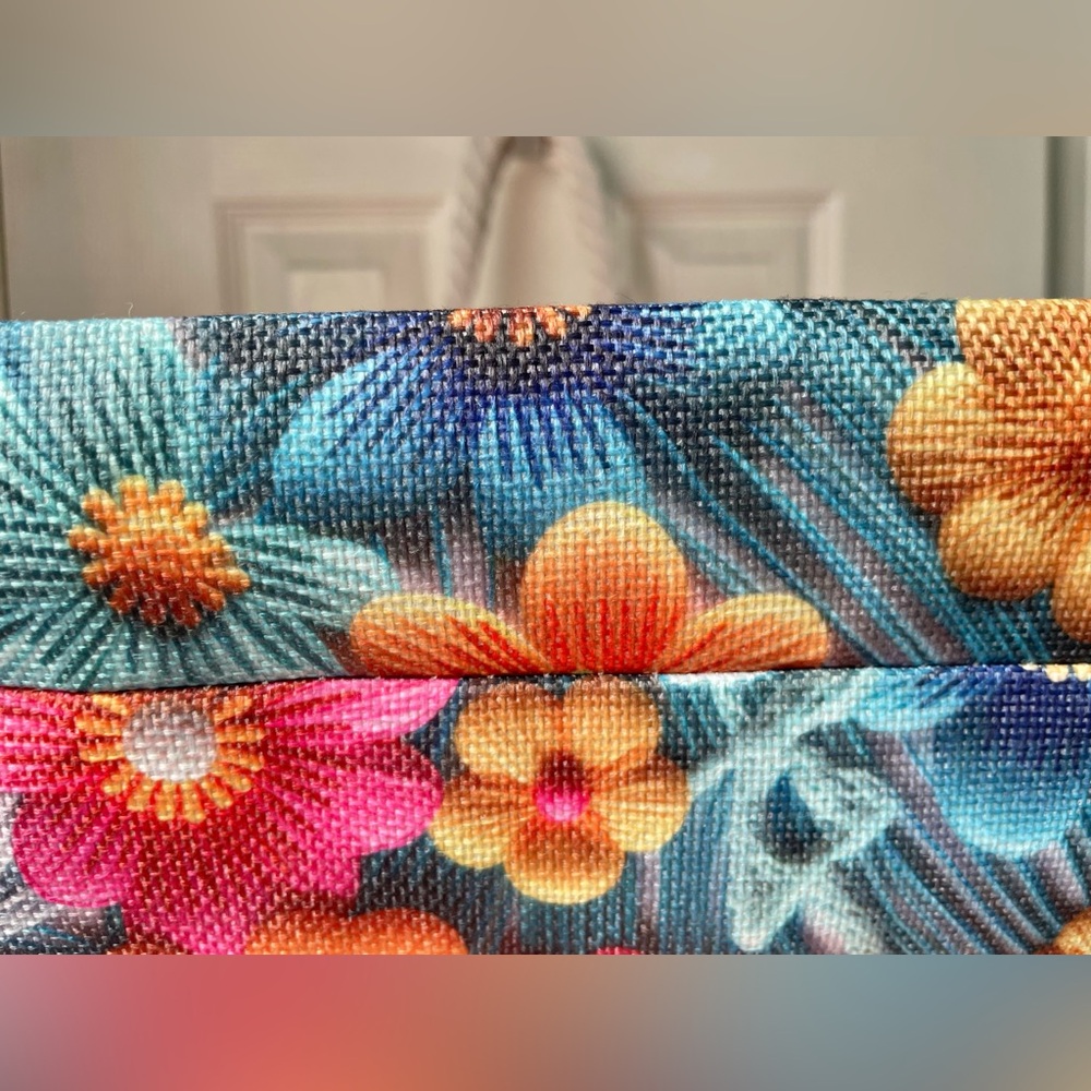 NEW Floral Multicolor Tote Bag with Rope Handles - Picture 5 of 7